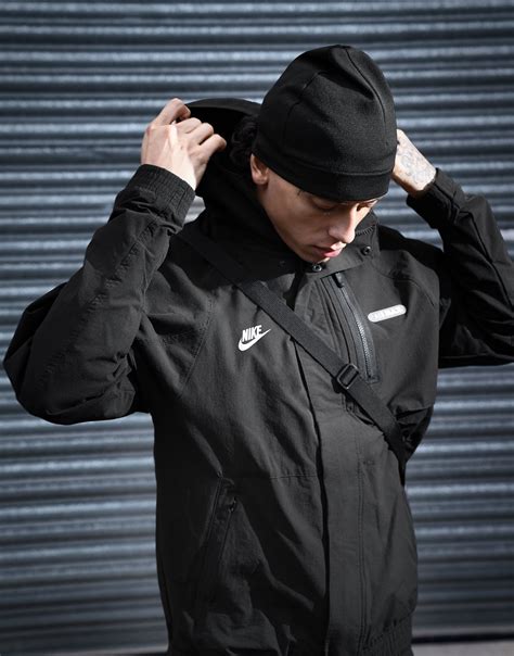 nike air max jacke schwarz|Nike Factory Stores.